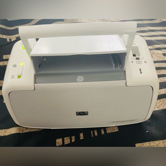 HP Photo Printer - Picture 3 of 5
